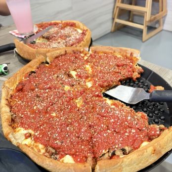 Rosati's Pizza - Deep dish 16 inch I think - Italian Near Me - Lexington, Kentucky