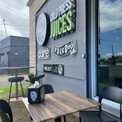 Arepas To Go And More - Exterior
