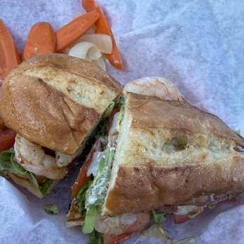 Fisherman's Cove - Shrimp po boy - Seafood Near Me - Bodega Bay, California