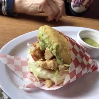 Pabellon - Arepas de Pollo - Mexican Near Me - Pittsburgh, Pennsylvania