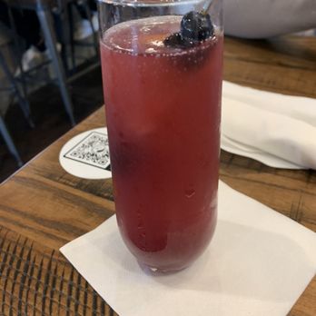 Another Broken Egg Cafe - Limón and blueberry mimosas soooo good! - Breakfast & Brunch Near Me - Winter Park, Florida