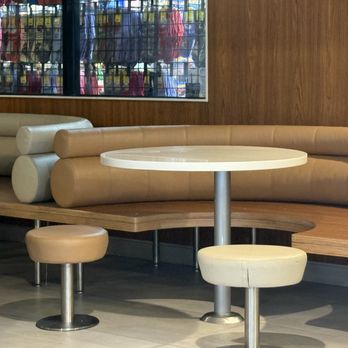 McDonald's - Nice booths - Coffee & Tea Near Me - Barstow, California