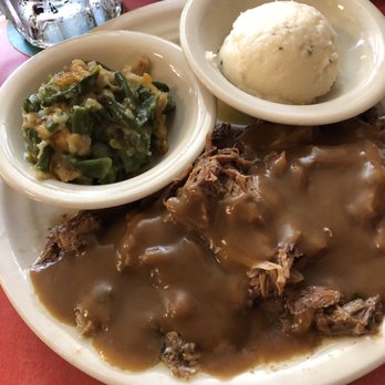Schilo's - Roast beef with gravy - green beans and mashed potatoes - Delis Near Me - San Antonio, Texas