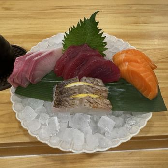 Takumi Maui - Sashimi combo - Sushi Bars Near Me - Lahaina, Hawaii Takumi Maui - Sashimi combo - Sushi Bars Near Me - Lahaina, Hawaii