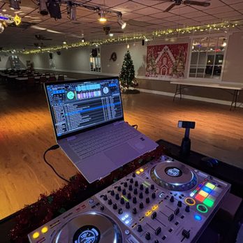 DJ Halo - Early Setup for Christmas Party 2024! - DJs Near Me - Tampa, Florida
