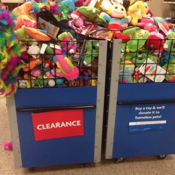 PetSmart Dog Training - Clearance bins in back of store! - Pet Training Near Me - Orlando, Florida PetSmart Dog Training - Clearance bins in back of store! - Pet Training Near Me - Orlando, Florida