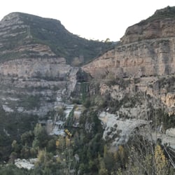 Espai Natural Sant Miquel del Fai - Acantilados y saltos de agua