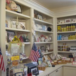 Joel Lane Museum House - Gift shop
