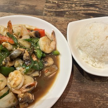 Thai Towne Eatery - Spicy Shrimp & Scallop - Thai Near Me - Orange, California