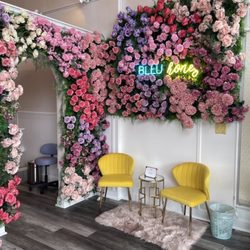Bleu Honey Beauty Bar - Lobby area