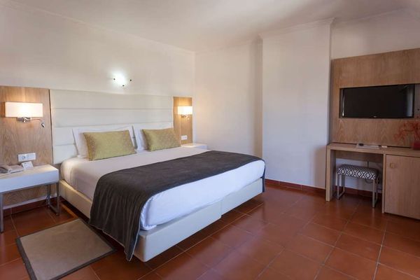 Best Western Hotel Dom Bernardo by null