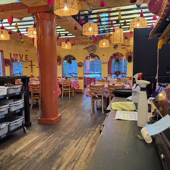 Cantaritos Mexican Grill - Upper dining area~ - Mexican Near Me - Burnaby, British Columbia