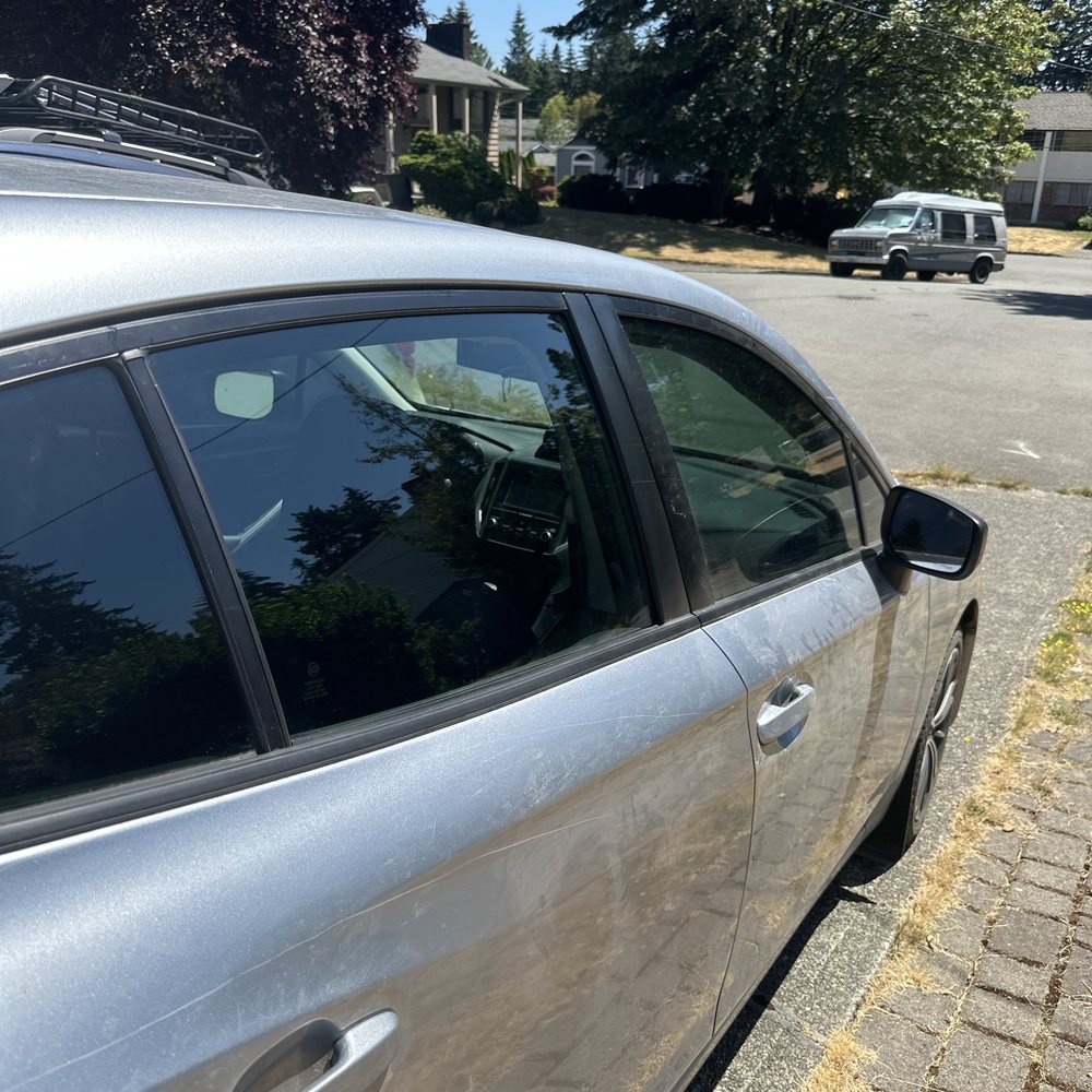 Golden Auto Glass - Replaced window from the outside - Auto Glass Services Near Me - Seattle, Washington Golden Auto Glass - Replaced window from the outside - Auto Glass Services Near Me - Seattle, Washington