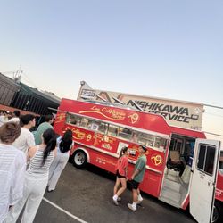 Los California Tacos - The line