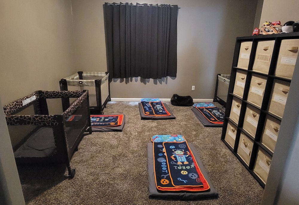 Lesleys Family Child Care - childcare center in Bakersfield, CA