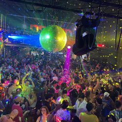Angles - The mirror ball!