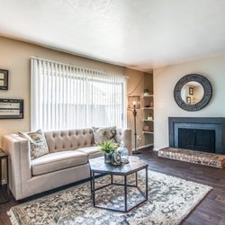 Esencia Apartment Homes