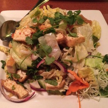 Thai Basil - Yum Yum Salad with Tofu. 5 Stars! - Thai Near Me - Lake Oswego, Oregon