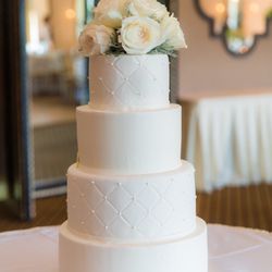 Just Bloom'd Florist - Flower topper for the cake
