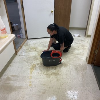 J and J Cleaning Services - Cleaning a office space - Home Cleaning Near Me - Rhinelander, Wisconsin J and J Cleaning Services - Cleaning a office space - Home Cleaning Near Me - Rhinelander, Wisconsin