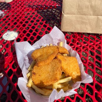 Grizzly Tuna - Large fish and chips - Fish & Chips Near Me - Seaside, Oregon