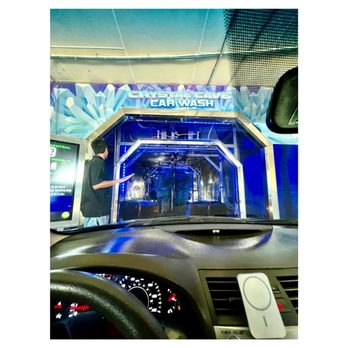 Carwood Express Car Wash - Entrance - employee guides you - Car Wash Near Me - Downey, California Carwood Express Car Wash - Entrance - employee guides you - Car Wash Near Me - Downey, California