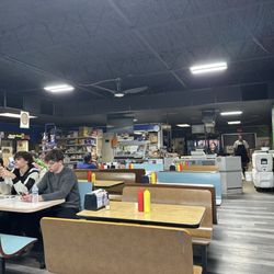 Tortillería Y Taquería Ramírez - Restaurant dining area.