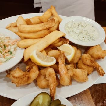 Junior's Restaurant - Butterfly shrimp - Bakeries Near Me - Brooklyn, New York Junior's Restaurant - Butterfly shrimp - Bakeries Near Me - Brooklyn, New York