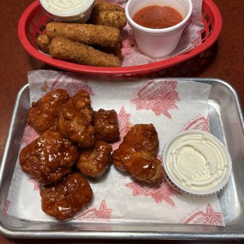 Pizza Papalis - Pizza Near Me - Taylor, Michigan Pizza Papalis - Pizza Near Me - Taylor, Michigan