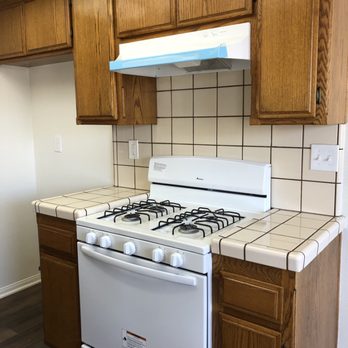 Ely’s Cleaning Staff - Cabinets Cleaning - Home Cleaning Near Me Ely’s Cleaning Staff - Cabinets Cleaning - Home Cleaning Near Me