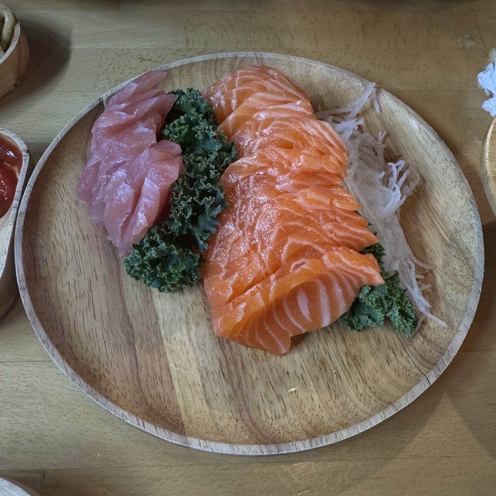 Akino - Sushi Bars Near Me - Elmhurst, New York