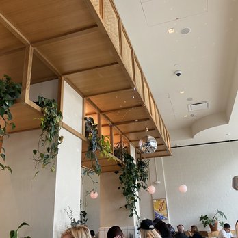 Two Hands - Inside - Cocktail Bars Near Me - Austin, Texas Two Hands - Inside - Cocktail Bars Near Me - Austin, Texas