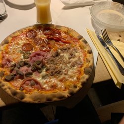 Pizza Grillstube Helmhotel - Pizza Helm