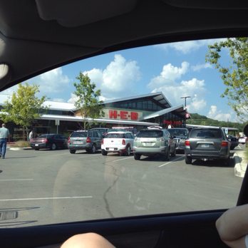 H-E-B - Picking up some dinner! - Department Stores Near Me - Wimberley, Texas