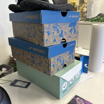 Lucky Feet Shoes - Shoe Stores Near Me - Long Beach, California