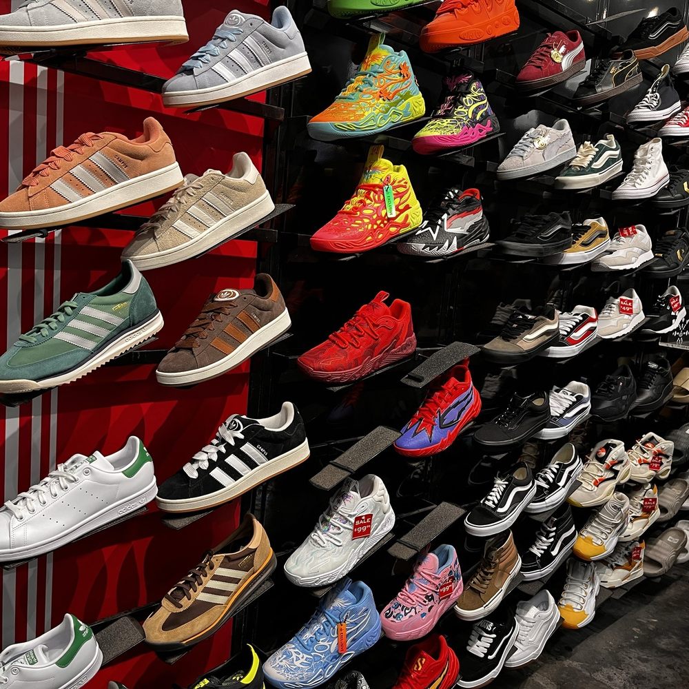 foot locker red nike shoes