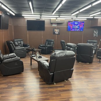 Dawg Houz Cigars - Lounge area. - Lounges Near Me - Williamsburg, Virginia