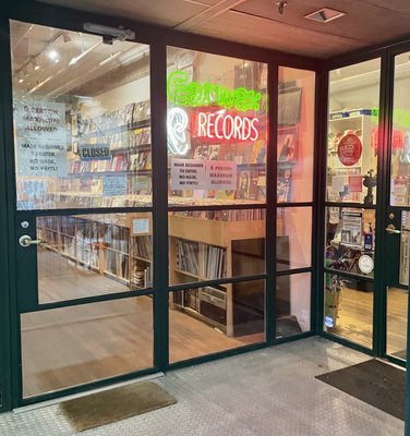 Photo of Earwax Records - Brooklyn, NY, US. Entrance