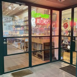 Earwax Records - Entrance
