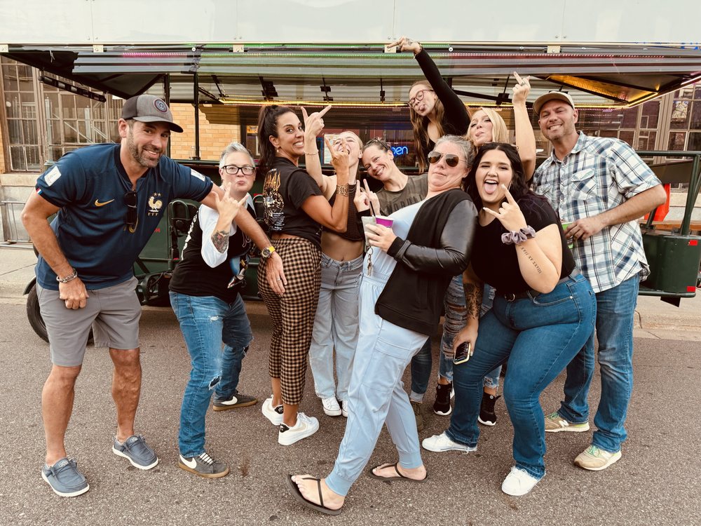 DOMESTIC DIVAS CLEANING SERVICES Updated August 2024 1011 Shelter Ln, Lansing, Michigan