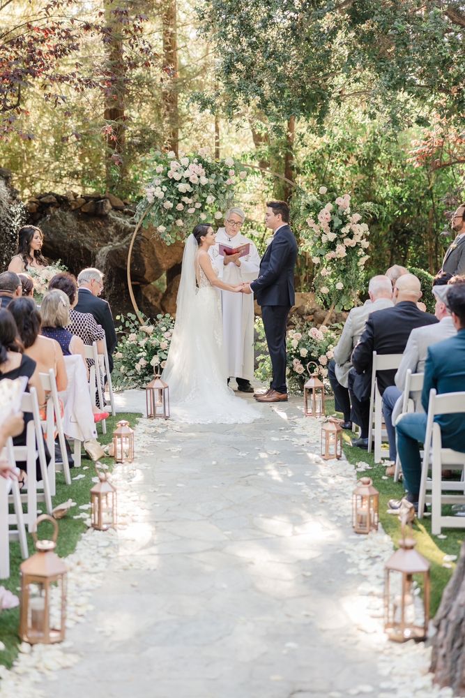 FLOWERS BY LAUREL Updated September 2024 78 Photos & 63 Reviews 598 Meyer Ln, Redondo