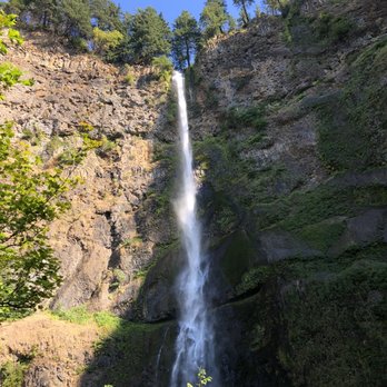 Multnomah Falls - Hiking Near Me - Bridal Veil, Oregon Multnomah Falls - Hiking Near Me - Bridal Veil, Oregon