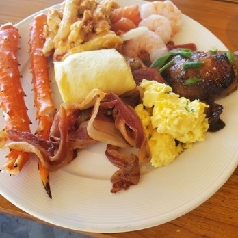 Mauka Makai - Buffet Plate - crab legs, lobster mac and cheese, shrimp, poke, eggs, bacon, and more. - Seafood Near Me - Lahaina, Hawaii Mauka Makai - Buffet Plate - crab legs, lobster mac and cheese, shrimp, poke, eggs, bacon, and more. - Seafood Near Me - Lahaina, Hawaii