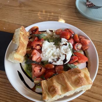 The Peach House - Burrata and Tomato - Mediterranean Near Me - Lakeland, Florida