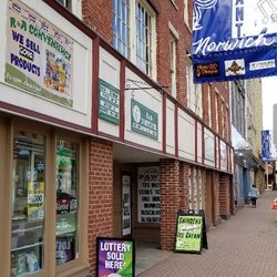R & A Convenience Store