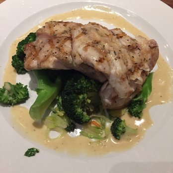 Burtons Grill & Bar - Grilled Snapper with Broccoli and assorted veggies - New American Near Me - Boca Raton, Florida
