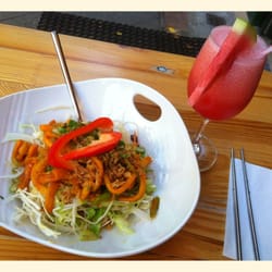 Hamy Sophie - Tintenfischsalat mit Wassermelonenshake
