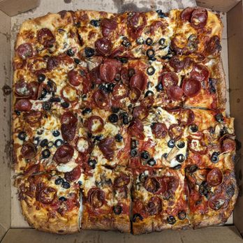 Big Rob's Pizzeria - a pizza in a box - Pizza Near Me - Westminster, California Big Rob's Pizzeria - a pizza in a box - Pizza Near Me - Westminster, California