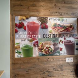 Tropical Smoothie Cafe - Lobby