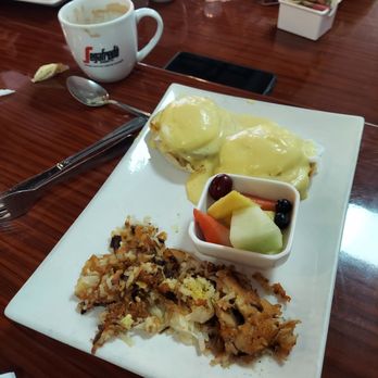 London Cafe - Eggs Benedict with fruits - Breakfast & Brunch Near Me - Houston, Texas London Cafe - Eggs Benedict with fruits - Breakfast & Brunch Near Me - Houston, Texas